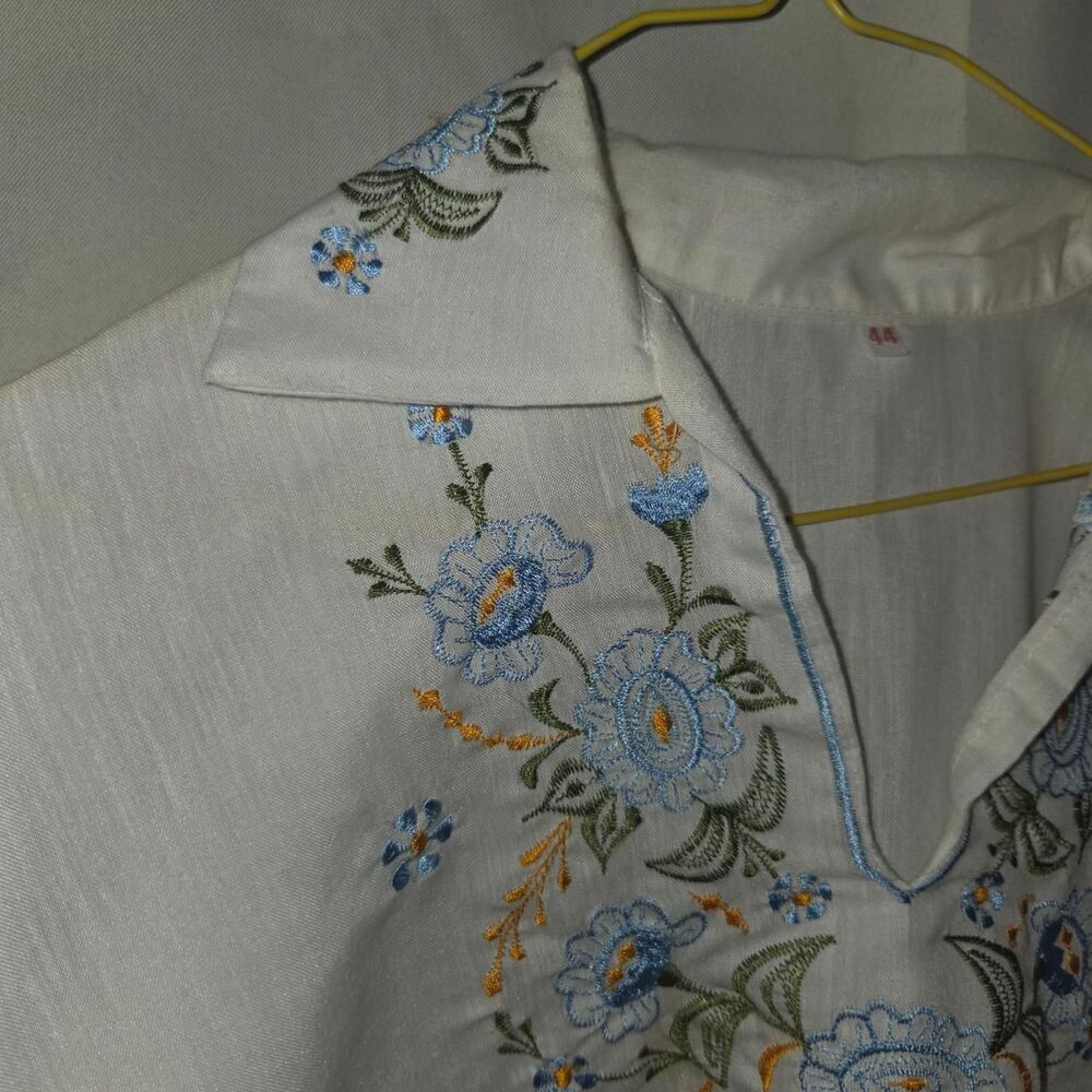 Vintage Cottagecore Embroidered Linen-Blend Blouse | Size 44 (Medium/Large - Picture 3 of 8